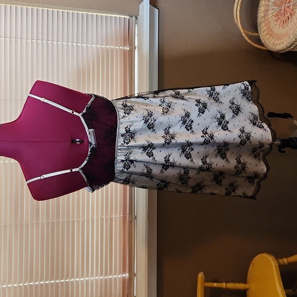 Flora Nikrooz Slip - Picture 3 of 5